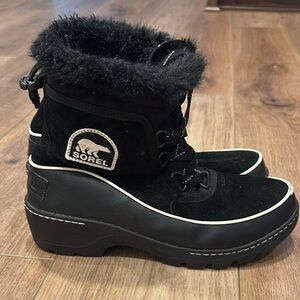 Sorel Black Winter Rain Boots with Faux Fur Trim